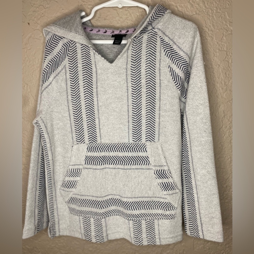 NWOT Art Class Hooded Poncho